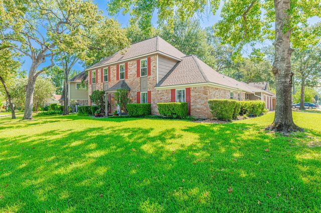 12515 Lakecrest Circle, Cypress, TX 77429