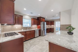 12515 Lakecrest Circle, Cypress, TX 77429