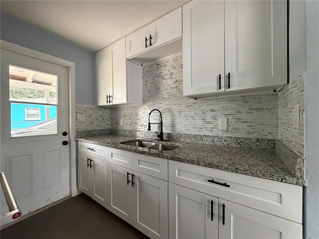 1212 LEON LANE, Daytona Beach, FL 32117