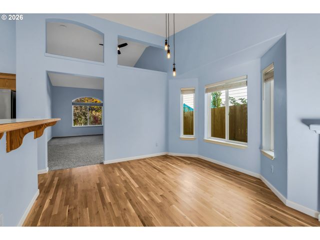 1558 Se JASMINE Way, Gresham, OR 97080