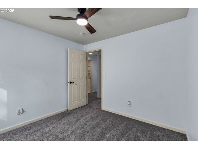 1558 Se JASMINE Way, Gresham, OR 97080