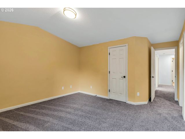 1558 Se JASMINE Way, Gresham, OR 97080