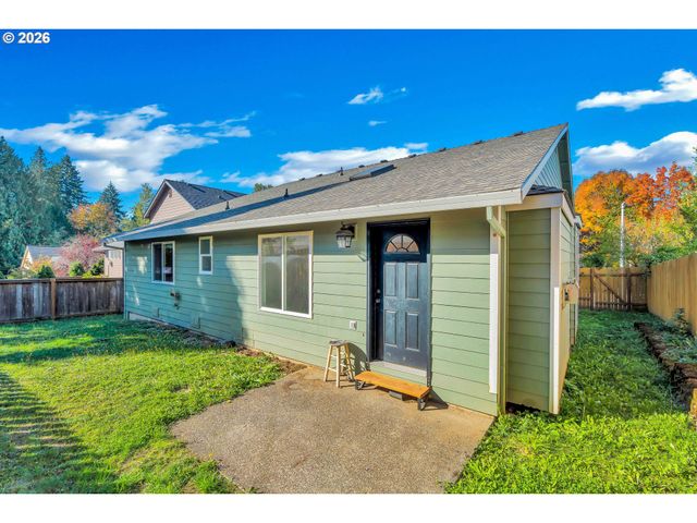 1558 Se JASMINE Way, Gresham, OR 97080