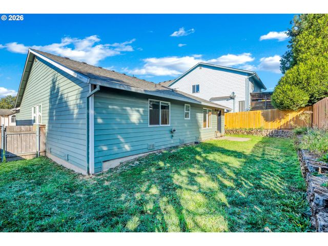 1558 Se JASMINE Way, Gresham, OR 97080