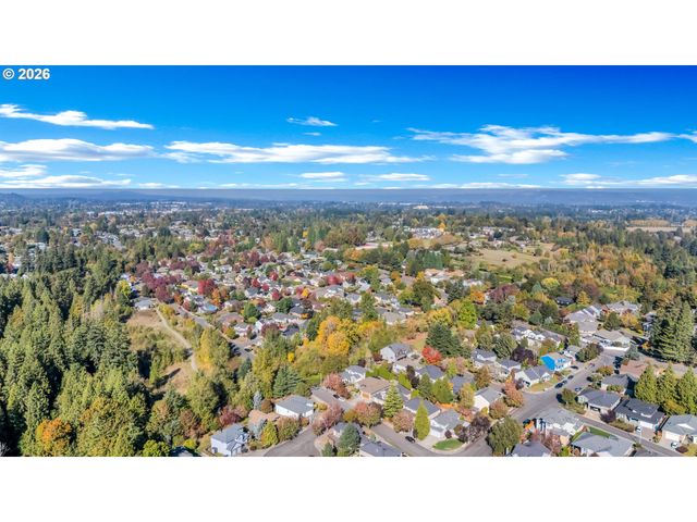 1558 Se JASMINE Way, Gresham, OR 97080