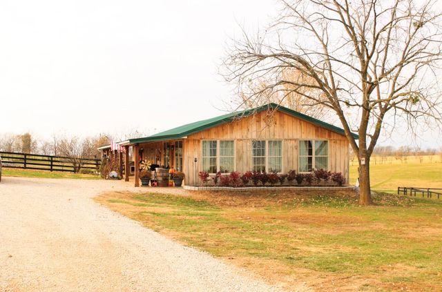 1235 Jackstown Road, Paris, KY 40361