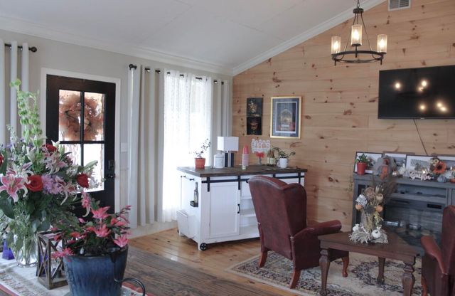 1235 Jackstown Road, Paris, KY 40361