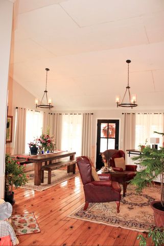 1235 Jackstown Road, Paris, KY 40361