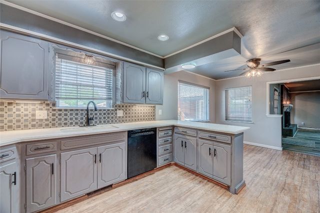 1506 W Walnut Street, El Reno, OK 73036