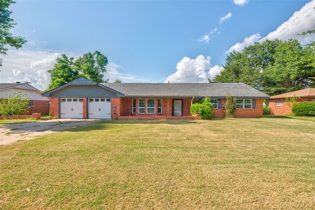 1506 W Walnut Street, El Reno, OK 73036