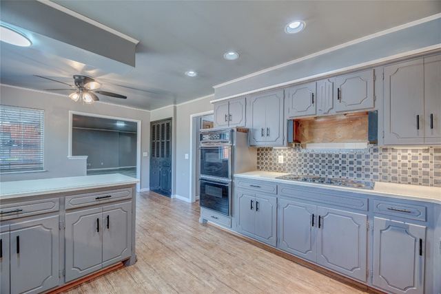 1506 W Walnut Street, El Reno, OK 73036