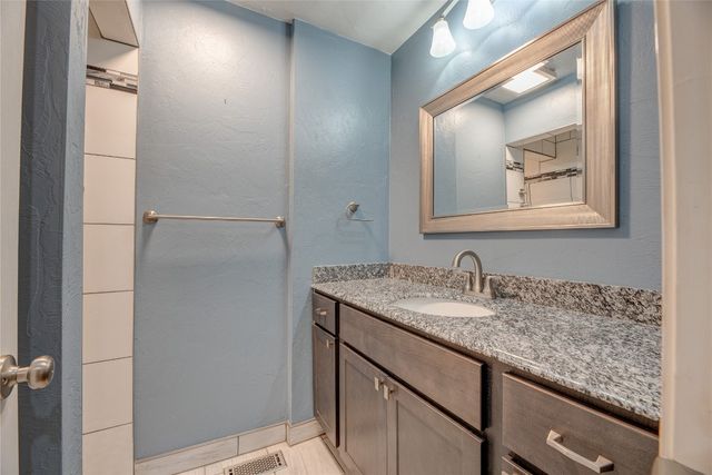 1506 W Walnut Street, El Reno, OK 73036