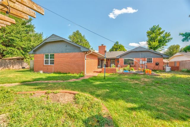 1506 W Walnut Street, El Reno, OK 73036