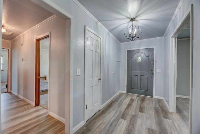 1506 W Walnut Street, El Reno, OK 73036