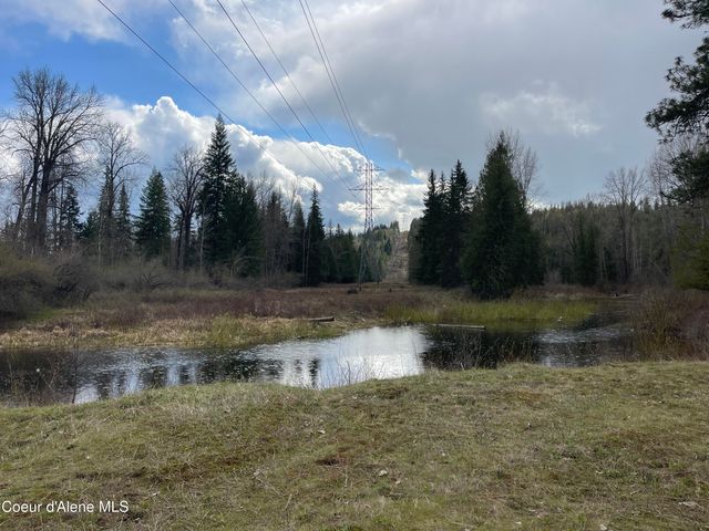 386 Hummingbird Dr, Sandpoint, ID 83864