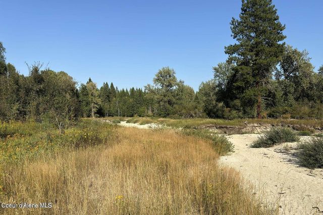386 Hummingbird Dr, Sandpoint, ID 83864