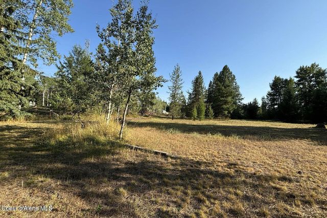 386 Hummingbird Dr, Sandpoint, ID 83864