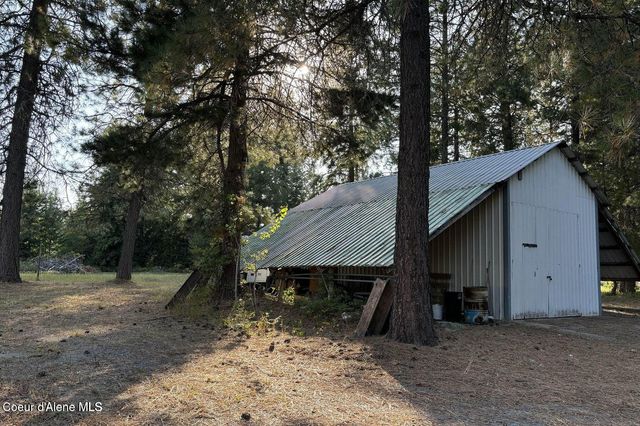 386 Hummingbird Dr, Sandpoint, ID 83864