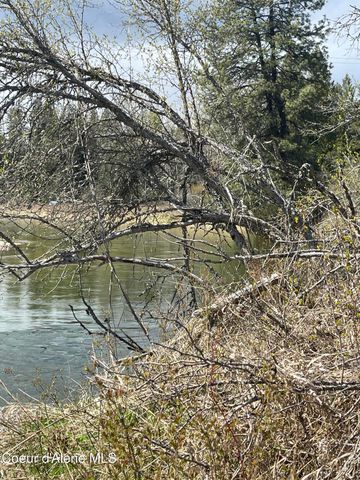 386 Hummingbird Dr, Sandpoint, ID 83864