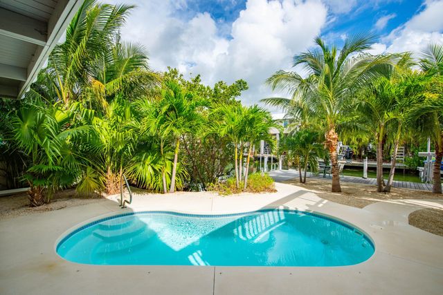 1185 Hakluyt Lane, Cudjoe Key, FL 33042