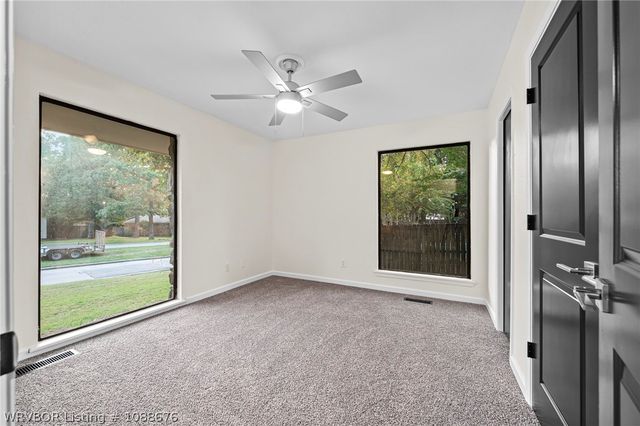 9609 Jenny Lind Road, Fort Smith, AR 72908