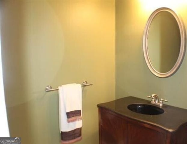 100 Jamestown Court, Centerville, GA 31028