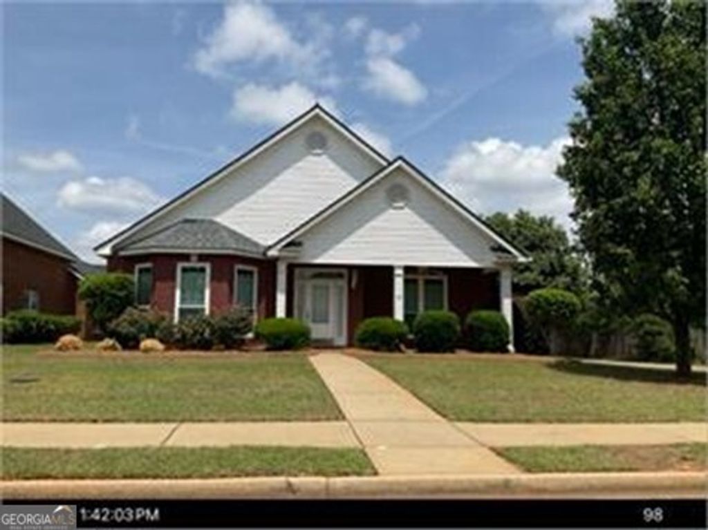 100 Jamestown Court, Centerville, GA 31028