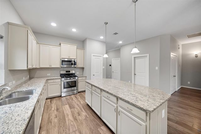 262 Pleasant Hill Way, Conroe, TX 77304