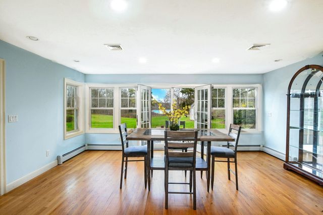 400 Davisville Road, East Falmouth, MA 02536