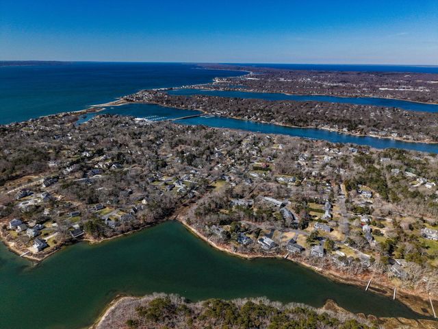 400 Davisville Road, East Falmouth, MA 02536