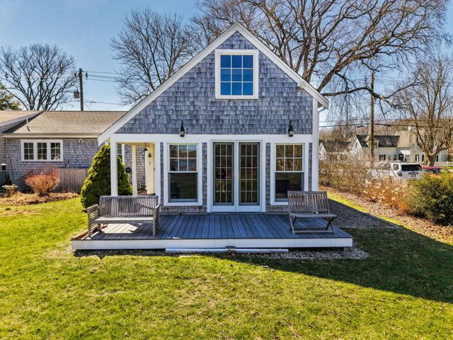 400 Davisville Road, East Falmouth, MA 02536