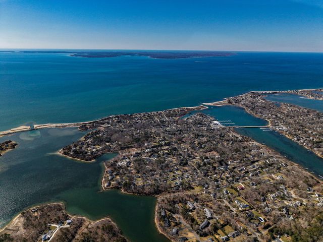 400 Davisville Road, East Falmouth, MA 02536