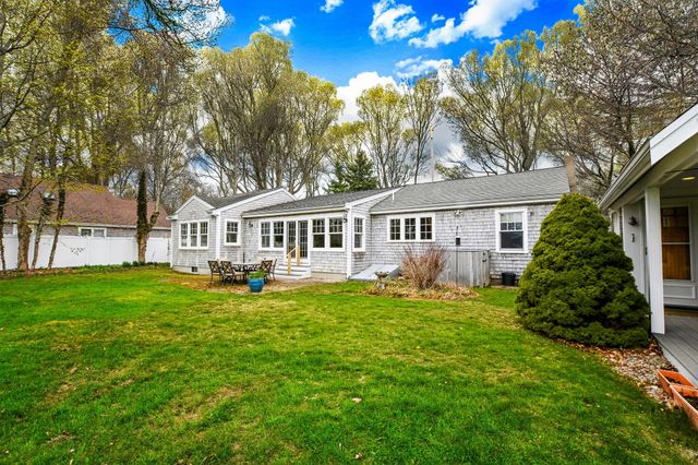 400 Davisville Road, East Falmouth, MA 02536