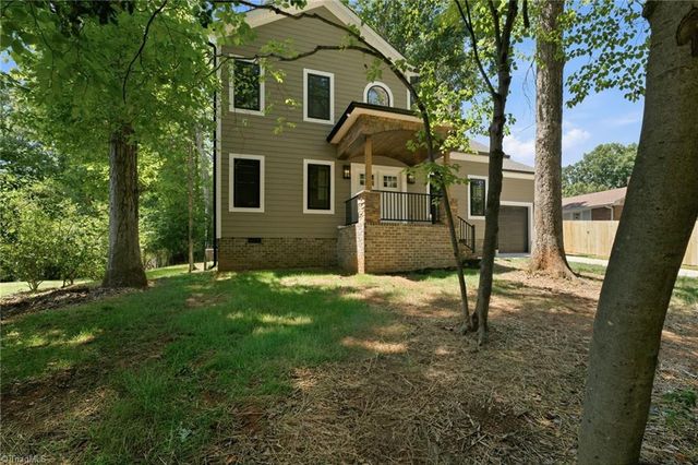 4814 Selwyn Drive, Winston-salem, NC 27104