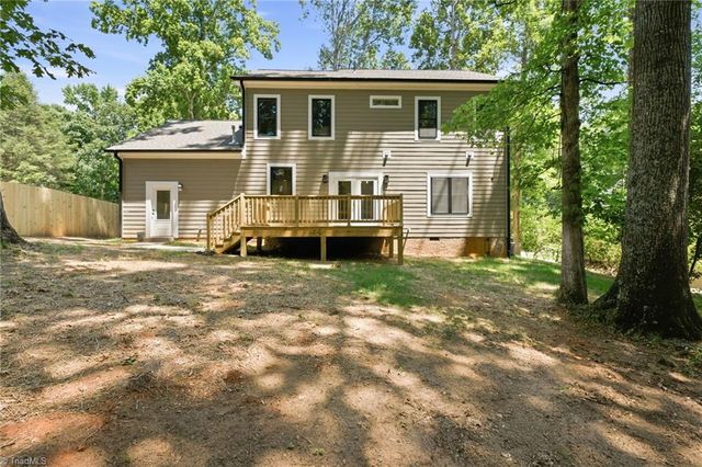 4814 Selwyn Drive, Winston-salem, NC 27104