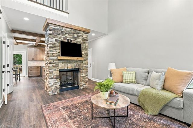 4814 Selwyn Drive, Winston-salem, NC 27104
