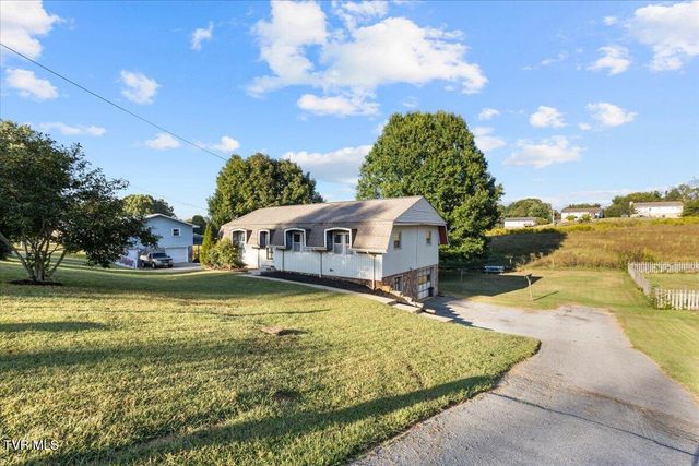 1208 Bair Vette Avenue, Johnson City, TN 37604