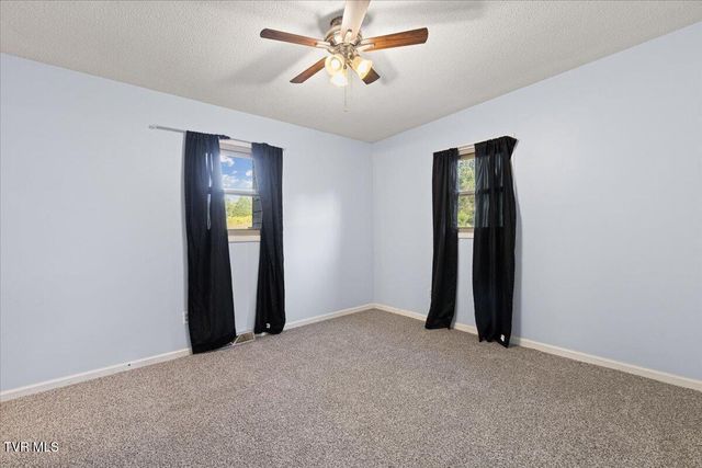 1208 Bair Vette Avenue, Johnson City, TN 37604