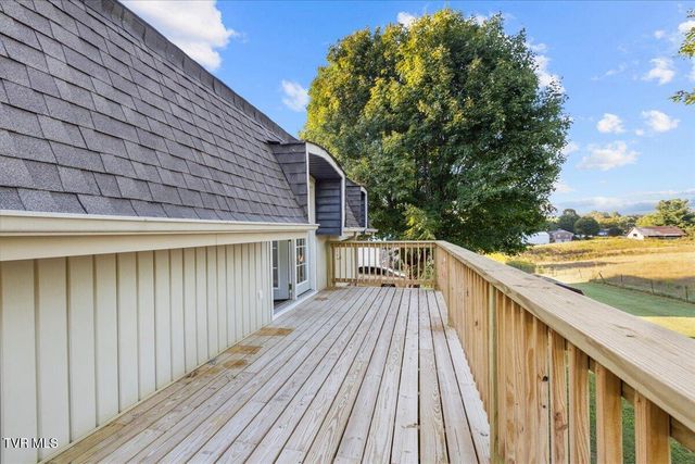1208 Bair Vette Avenue, Johnson City, TN 37604