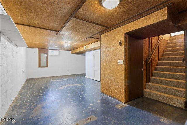 1208 Bair Vette Avenue, Johnson City, TN 37604