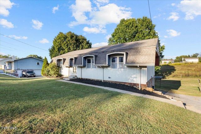 1208 Bair Vette Avenue, Johnson City, TN 37604