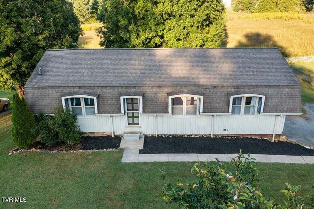 1208 Bair Vette Avenue, Johnson City, TN 37604