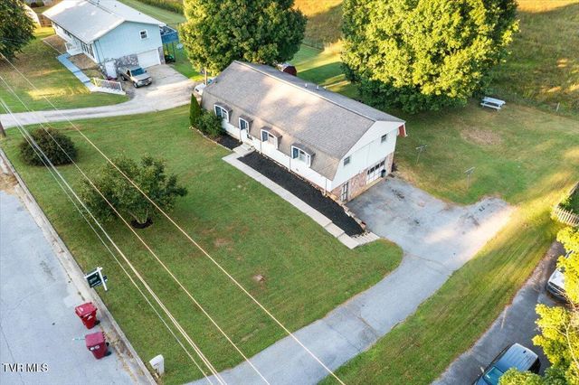 1208 Bair Vette Avenue, Johnson City, TN 37604