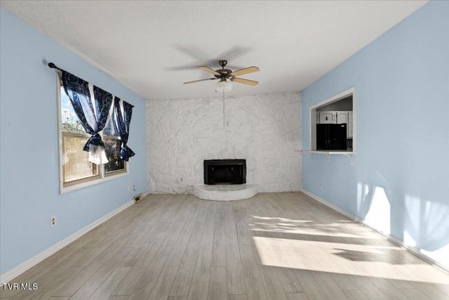 1208 Bair Vette Avenue, Johnson City, TN 37604
