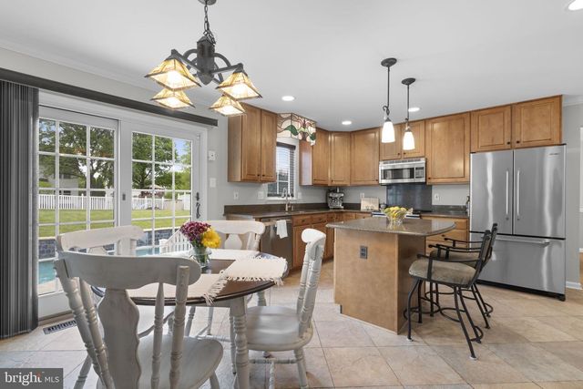 5904 CLEAR RIDGE RD, Elkridge, MD 21075