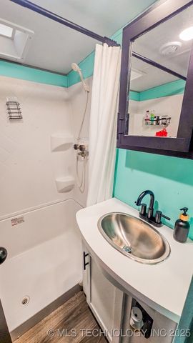 420201 E 1147 Road, Checotah, OK 74426