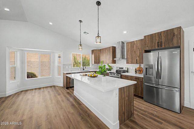 6425 W Irma Lane, Glendale, AZ 85308
