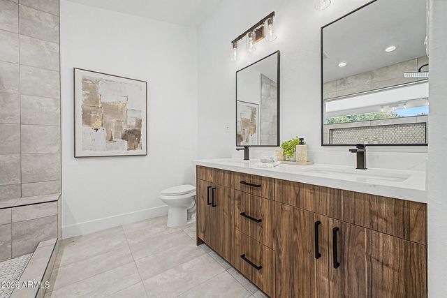 6425 W Irma Lane, Glendale, AZ 85308