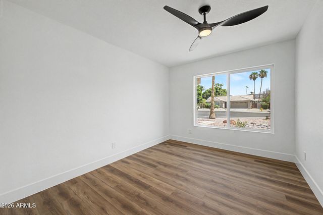 6425 W Irma Lane, Glendale, AZ 85308