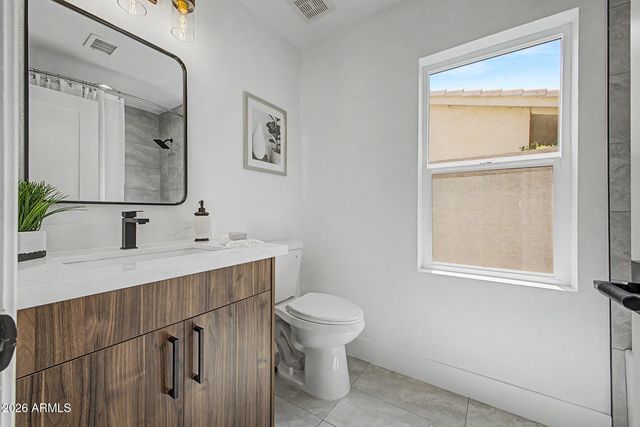 6425 W Irma Lane, Glendale, AZ 85308
